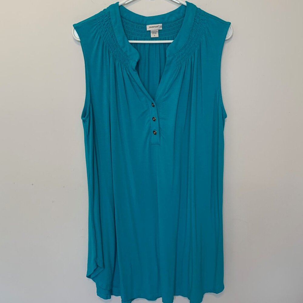 AVENUE TURQUOISE SLEEVELESS V-NECK RAYON TOP SIZE 20